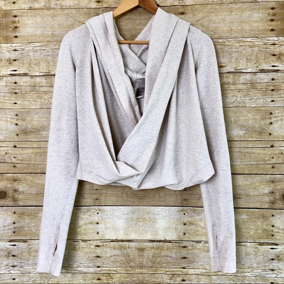 lululemon athletica Tops - Lululemon Iconic Sand Dune Wrap